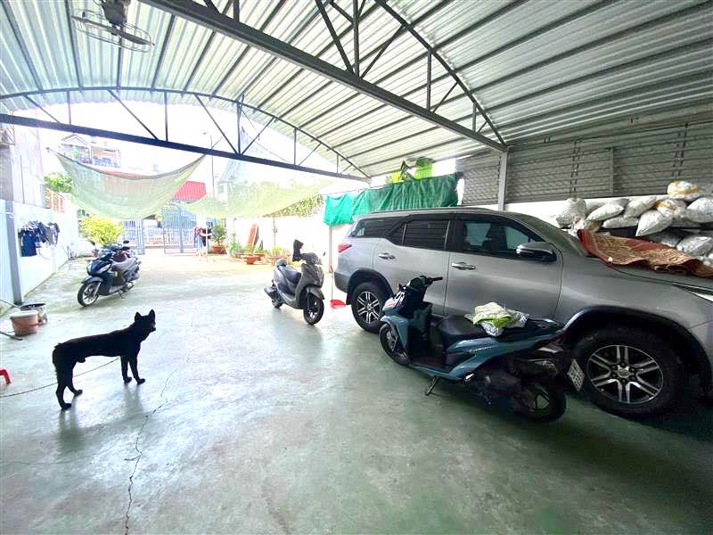 Nhà mặt tiền Kênh Nước Đen Tân Phú 392m² giá 27 tỷ - Pháp lý rõ ràng, không quy hoạch!