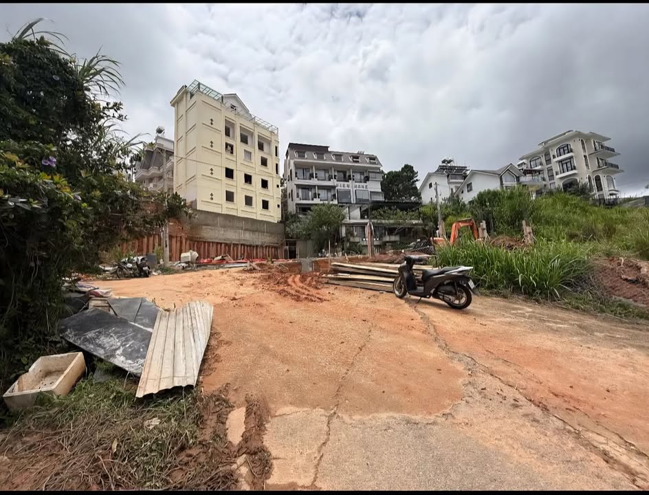 Đất nền khu villa Trịnh Hoài Đức Đà Lạt 200m² giá 6.2 tỷ - Đầu tư sinh lời tuyệt vời!