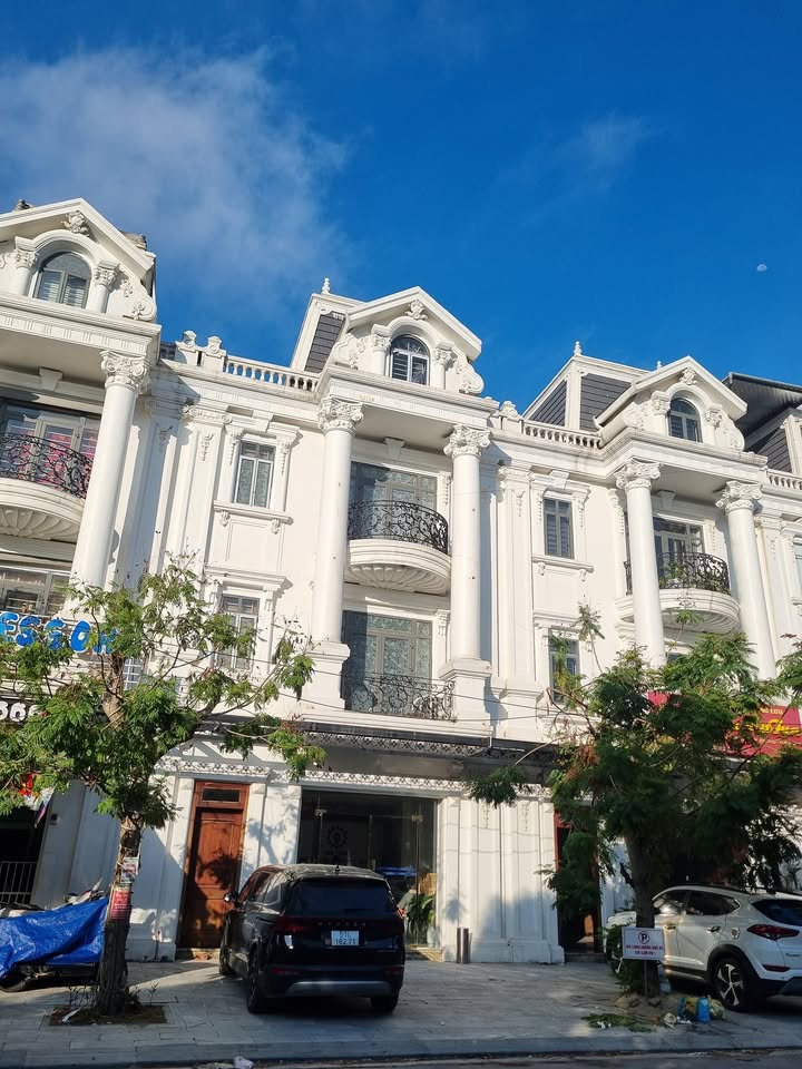 Bán gấp căn nhà mặt tiền Trương Vân Lĩnh, TP Vinh 150m² - Vị trí đắc địa, giá tốt!