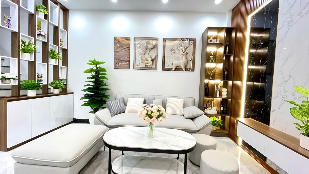 Nhà phố Lĩnh Nam 36m² giá 6 tỷ - Thiết kế hiện đại, ô tô vào tận nhà!