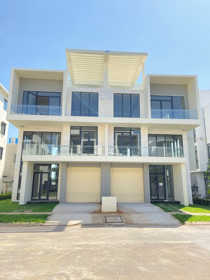 Biệt thự song lập Villa Park, đường Liên Phường, 185m² giá 22 tỷ - Sổ hồng chính chủ!