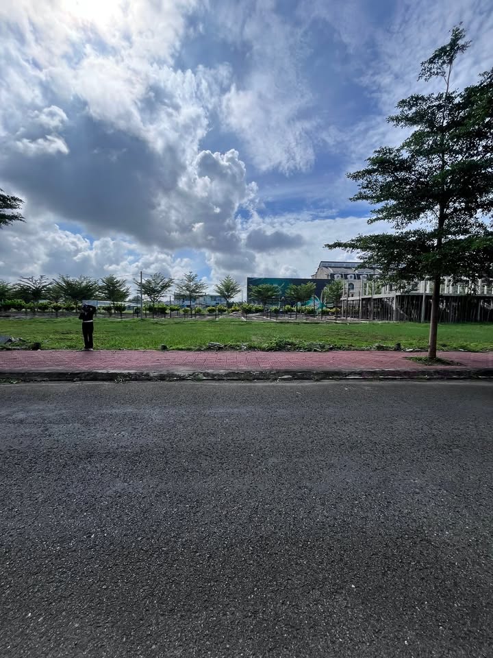 Đất nền 100m² KDC Minh Châu - Vạn Phát, Sóc Trăng giá chỉ 1.6 tỷ - Cơ hội đầu tư tuyệt vời!