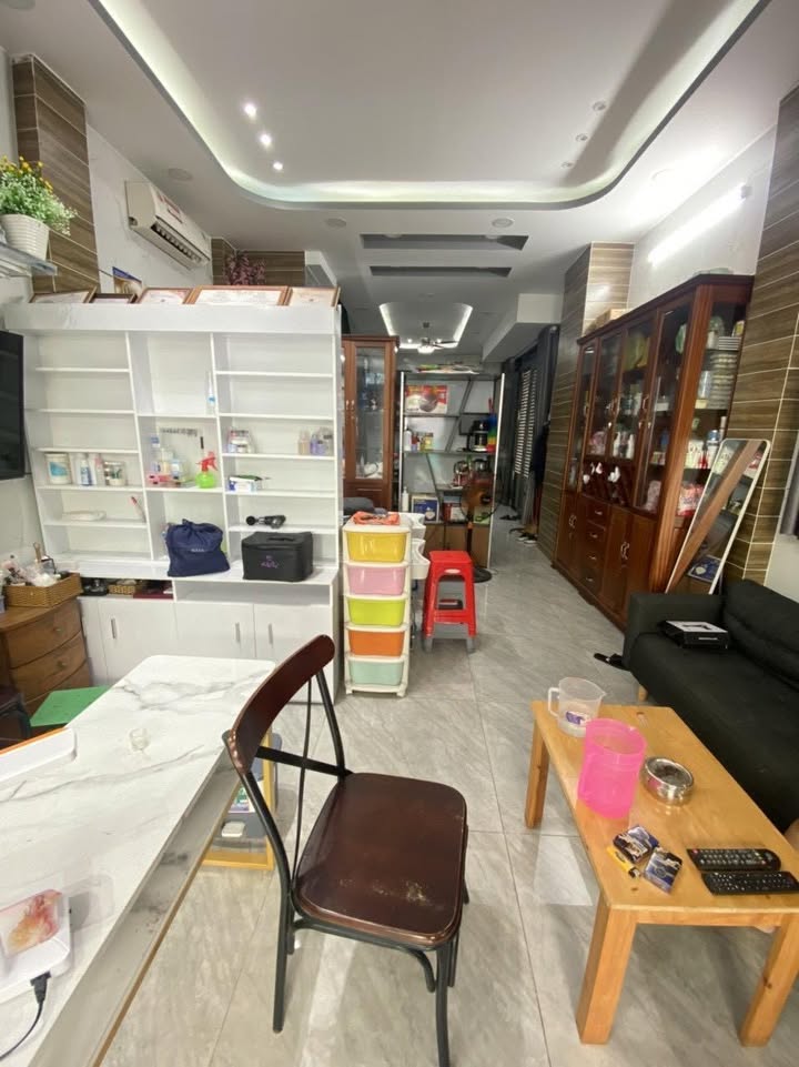 Nhà phố Cách Mạng Tháng Tám quận 10 62.35m² giá 10 tỷ - Hẻm xe hơi vào tận nhà!