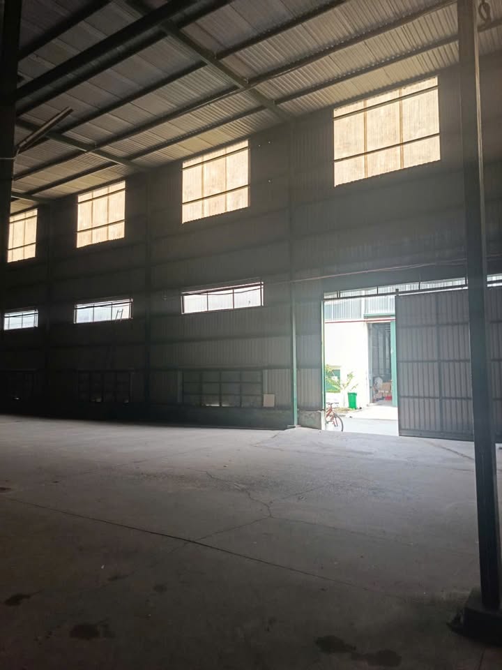 Kho cho thuê đường Trịnh Quang Nghị, Quận 8, 1490m² giá 160 triệu - Giao ngay!