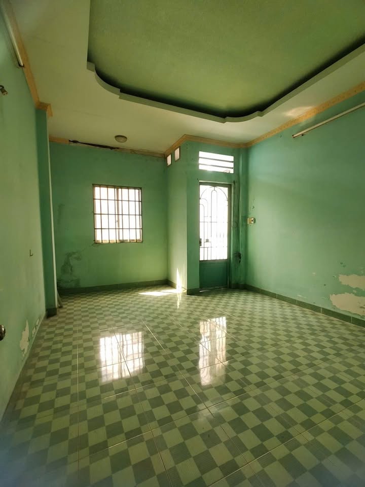 Nhà 2 tầng Hẻm 5m, Phường 5, Quận 8 - Diện tích 28m², Giá 2.88 tỷ - Vị trí thuận lợi!