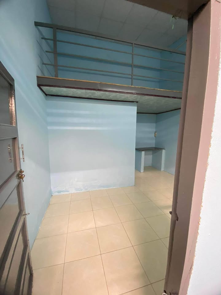 Phòng trọ cho thuê tại Nha Trang 30m² giá 1.3 triệu - Gần biển và trường học!