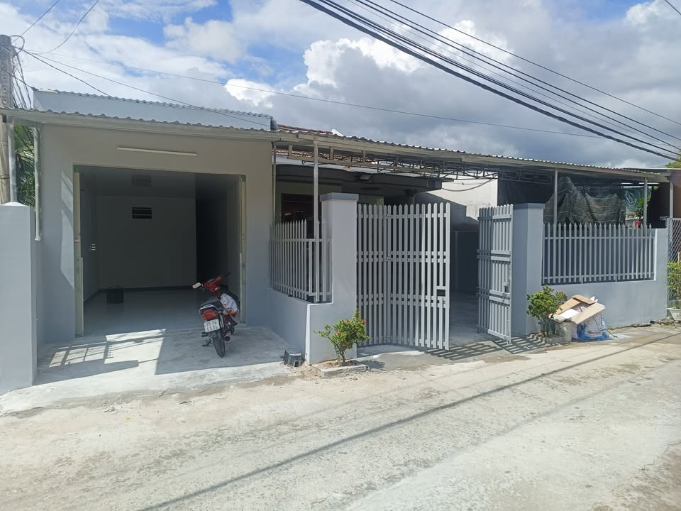 Nhà cho thuê mặt tiền đường Đất Lọc, phường Bắc Nha Trang - Giá chỉ 5 triệu/tháng!