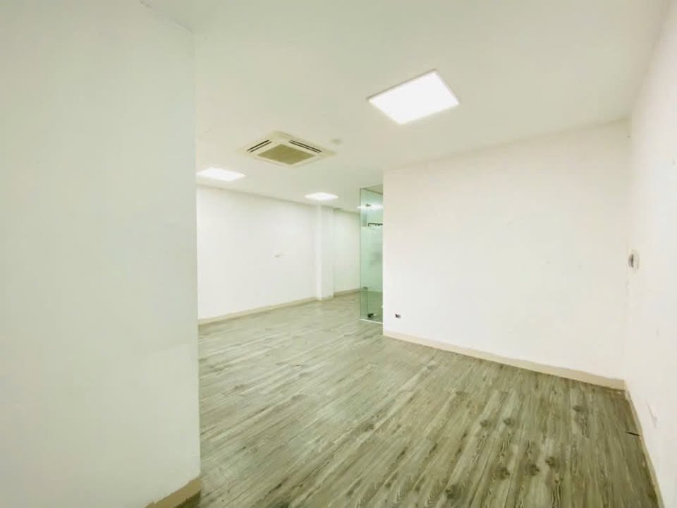 Văn phòng cho thuê tại Trung Liệt, Đống Đa 40m² giá 8 triệu - Sẵn sàng vào làm!