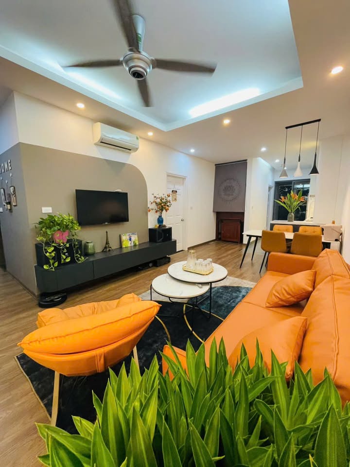 Nhà cho thuê LK 20B KĐT Văn Phú, Hà Đông 5 tầng - Kinh doanh đắc địa!