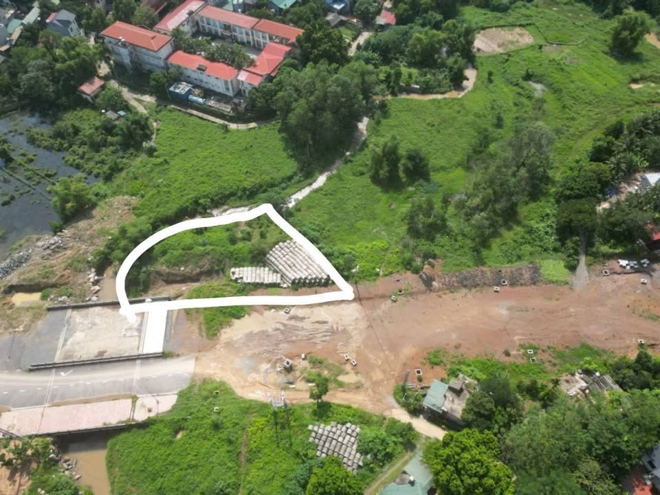 Đất thổ cư 900m² tại Lương Sơn, Hòa Bình - Giá chỉ 10 tỷ, cơ hội đầu tư tuyệt vời!