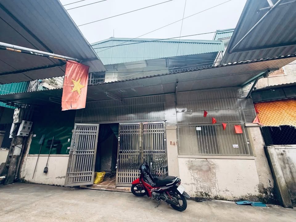 Nhà Hồng Sơn Vinh 77m² giá 3.8 tỷ - Gần chợ và khu đô thị