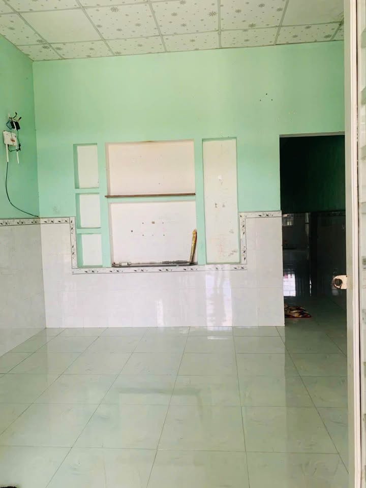 Nhà TĐC Đồng Xoài 1 - 113m² giá 900 triệu - Sẵn sàng vào ở!