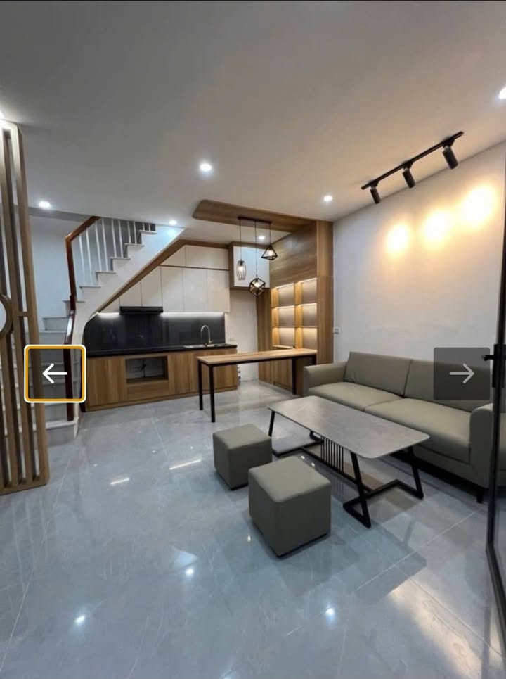 Nhà riêng Bạch Đằng Hoàn Kiếm 30m² giá thỏa thuận - Thiết kế hiện đại, tiện nghi!