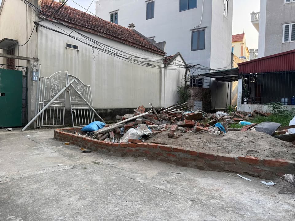 Đất nền Song Phương Hoài Đức 60m² giá 4 tỷ - Vị trí đắc địa thuận tiện giao thông!