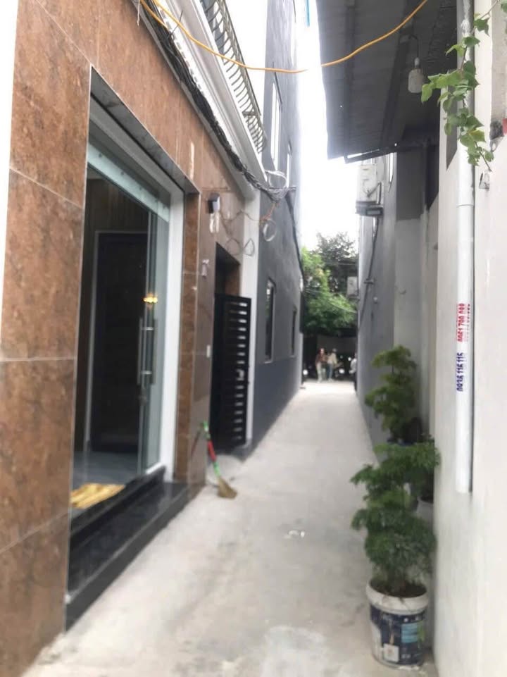 Nhà 4 tầng đường Bùi Thị Từ Nhiên, Hải Phòng - Giá 3.55 tỷ - Thiết kế hiện đại, tặng nội thất