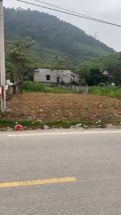 Đất nền liền kề Quốc lộ 15, xóm Văn Tân, 250m² giá 2 tỷ - Đầu tư sinh lời cao!