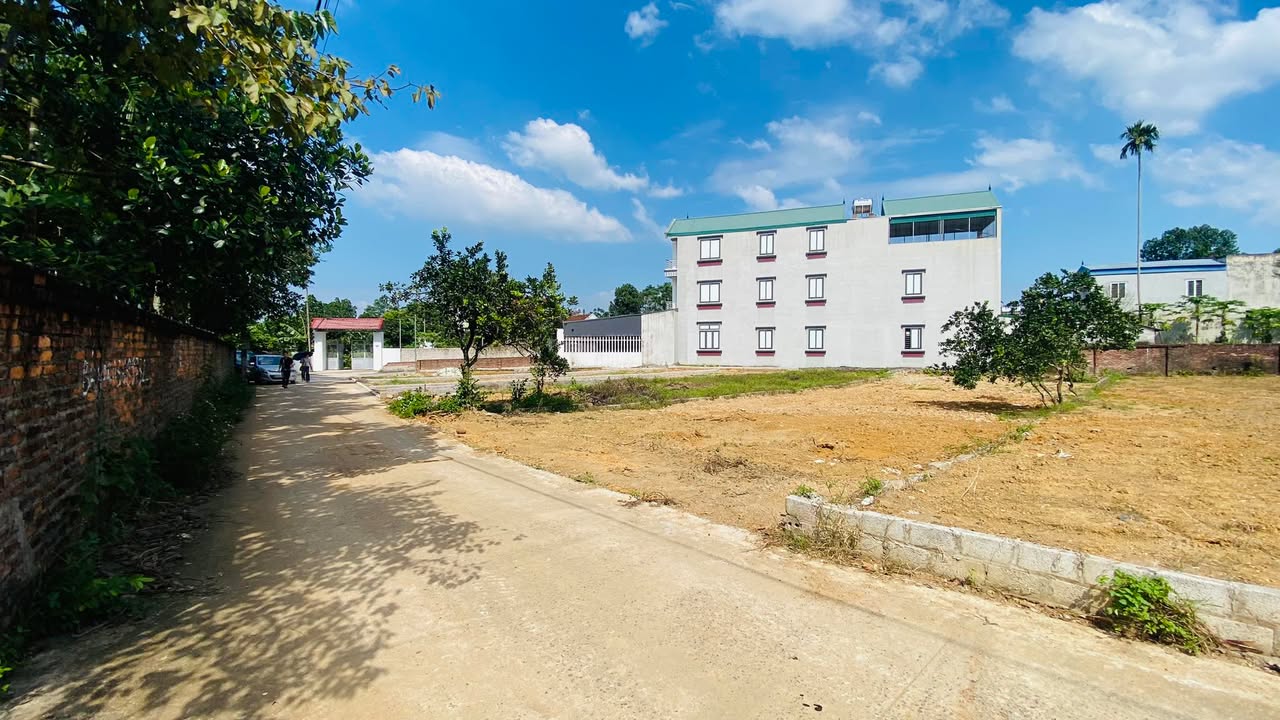 Đất thổ cư 100m² tại Bình Yên, Thạch Thất - Giá chỉ 3 tỷ, sổ đỏ chính chủ!