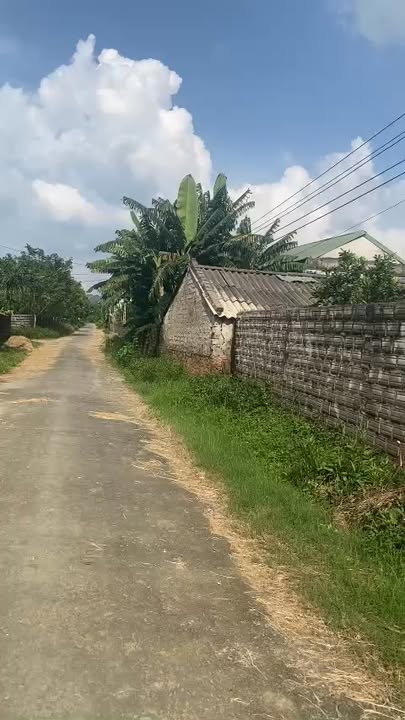 Đất nền Yên Trị, Yên Thủy 500m² giá thỏa thuận - Sổ đỏ chính chủ, mặt tiền 10m