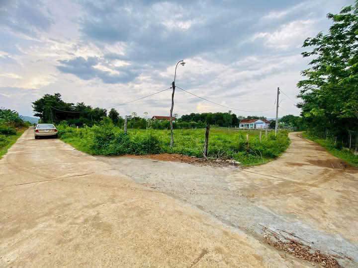 Đất vườn Sơn Thành Tây 420m² giá 300 triệu - Đường bê tông ô tô vào tận nơi!