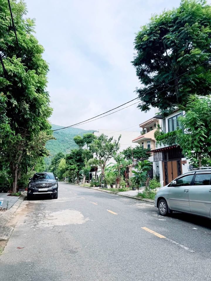 Đất mặt tiền đường Hà Tông Huân 90m² giá 7.7 tỷ - Cách biển chỉ 400m!