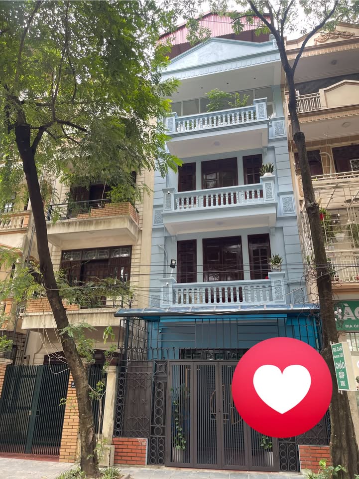 Nhà liền kề KĐT Định Công Hoàng Mai 70m² giá 2.3 tỷ - Tiện ích ngập tràn!