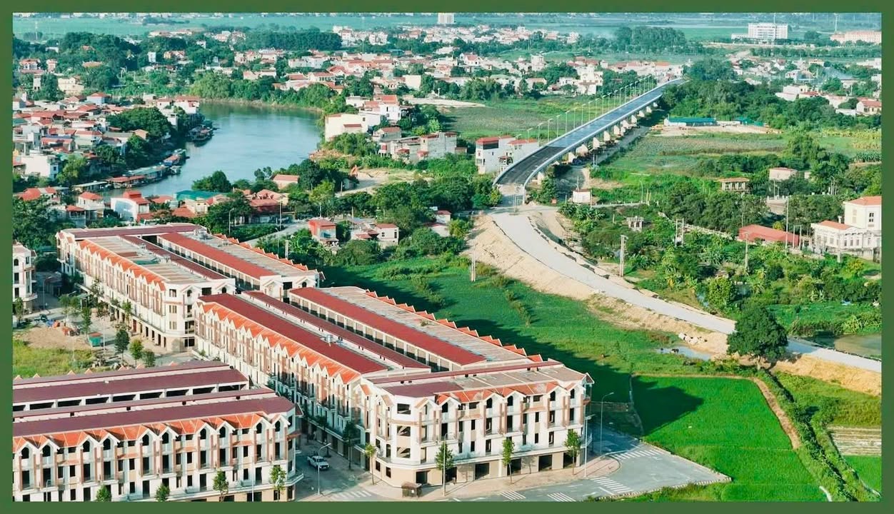 Nhà 4 tầng Vạn Phúc 76,5m² giá 5 tỷ - View hồ thoáng mát!