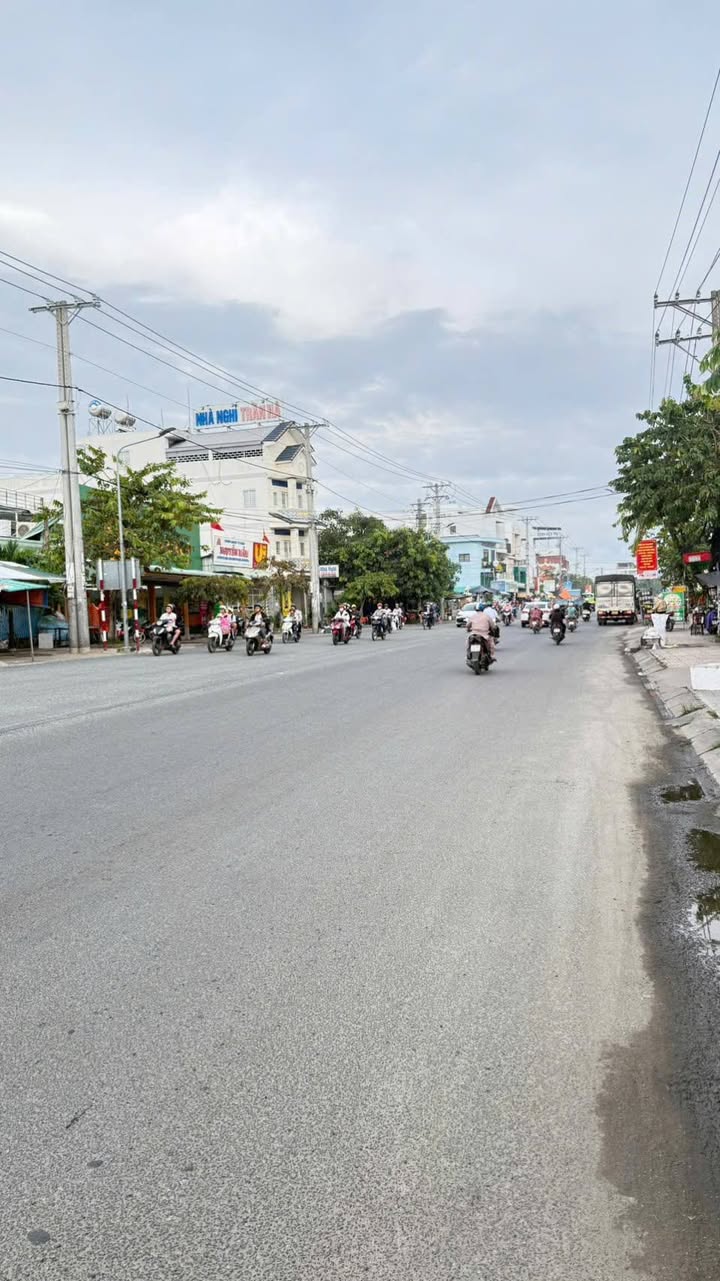 Nhà 2 mặt tiền đường Hà Hoàng Hổ, Long Xuyên, 143m² giá 16 tỷ - Đầu tư sinh lời ngay!