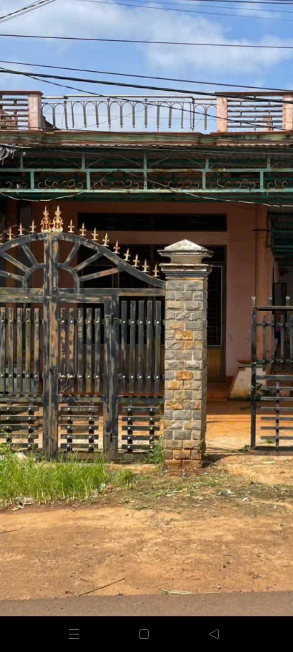 Đất sổ đỏ chính chủ đường Hùng Vương, Krông Năng 210m² giá 2 tỷ - Khu kinh doanh sầm uất!