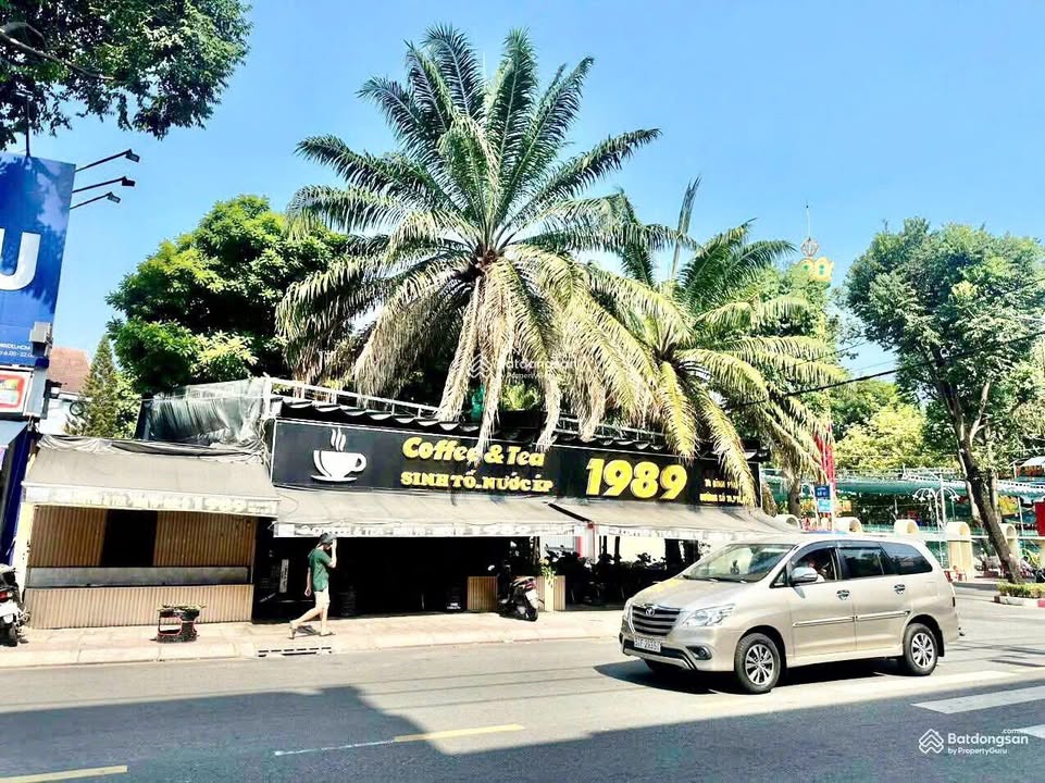 Nhà góc 2 mặt tiền Bình Phú, Quận 6 - Diện tích 300m², Chính chủ cho thuê!