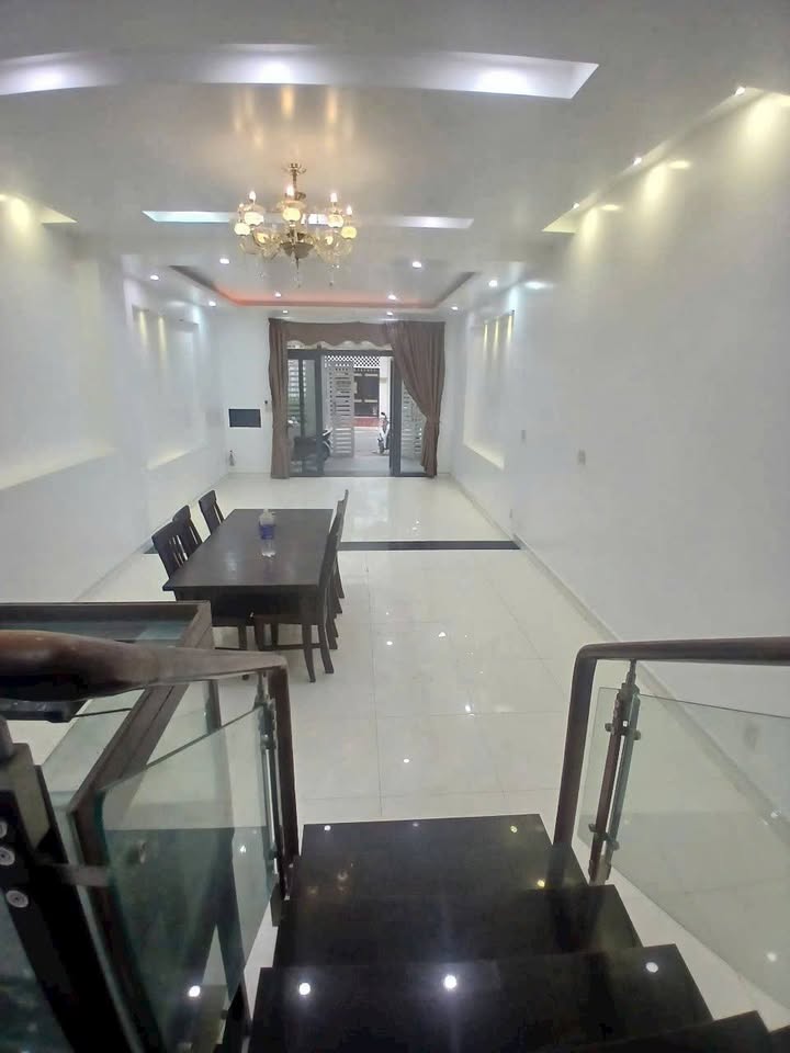 Nhà cho thuê văn phòng tại KDC Hiệp Thành 3, Thủ Dầu Một 150m² - Thiết kế hiện đại, tiện nghi đầy đủ!