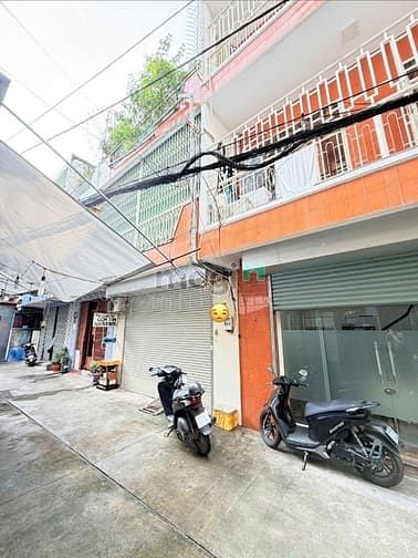 Bán nhà HXH 131 Thành Thái Quận 10, 5x10m, 4 tầng chỉ 11 tỷ