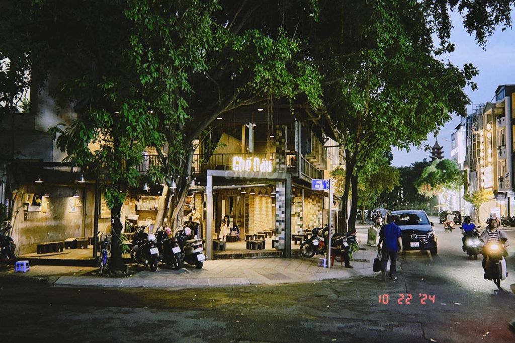 Cho thuê mặt bằng đường Hoa Mai, P2, Quận Phú Nhuận 180m² - Vị trí đắc địa, kinh doanh sinh lời!