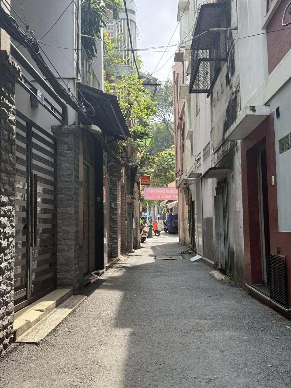 Nhà phố Phường 10, Quận 10, 30m² giá 6.6 tỷ - Vị trí đắc địa gần trục đường 3 tháng 2!