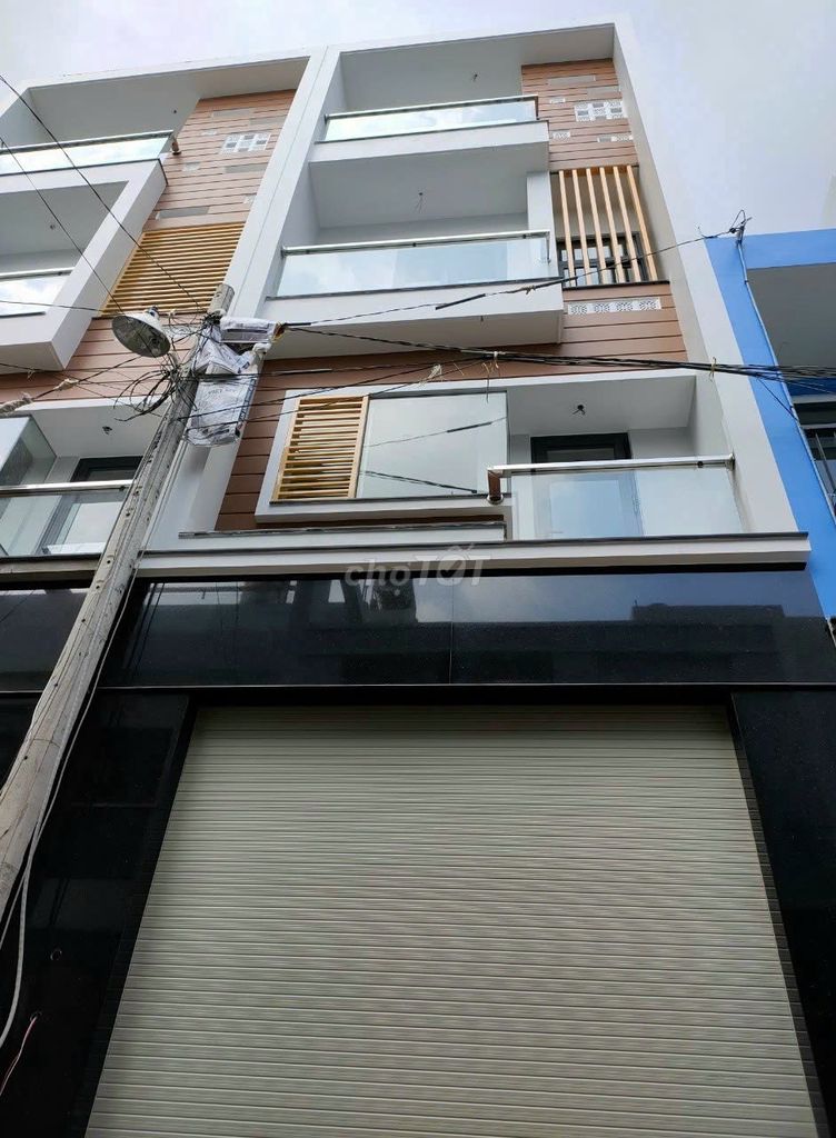 Nhà cho thuê mặt tiền 29B Út Tịch, P.4, Q.Tân Bình - Thiết kế hiện đại, tiện nghi