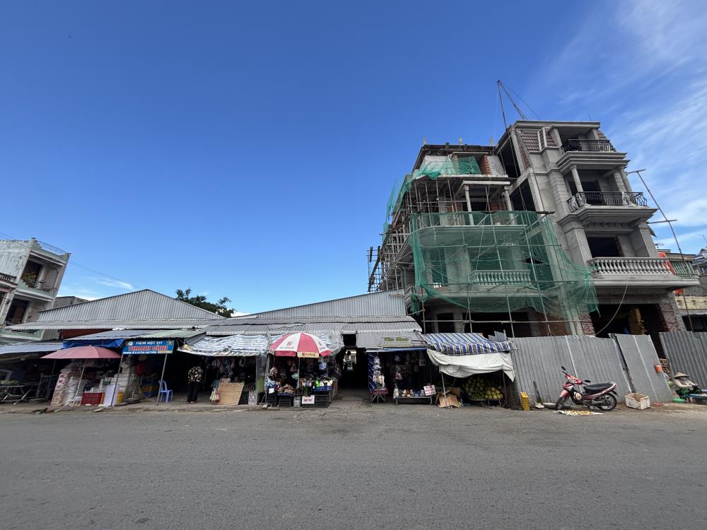 Nhà phố mặt tiền Ngô Quyền, Chợ Cái Vồn 100.1m² giá 16 tỷ - Đầu tư sinh lời ngay!
