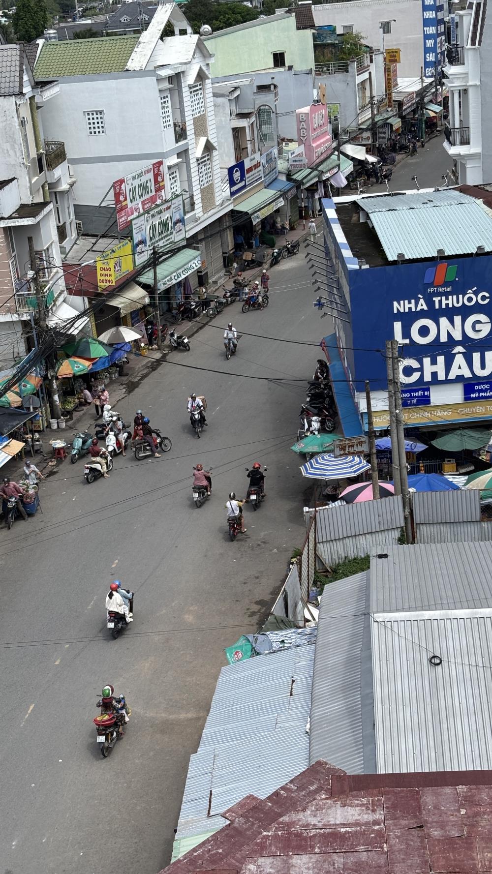 Nhà phố góc hai mặt tiền Ngô Quyền, 95.6m² giá 22.92 tỷ - Kinh doanh thuận lợi!