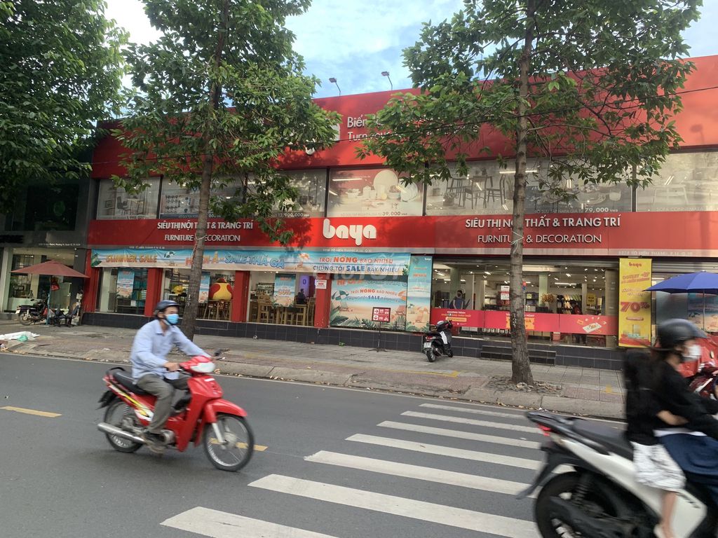 Nhà cho thuê 2 mặt tiền Võ Văn Tần, Quận 3 - Diện tích 1400m², Giá 400 triệu