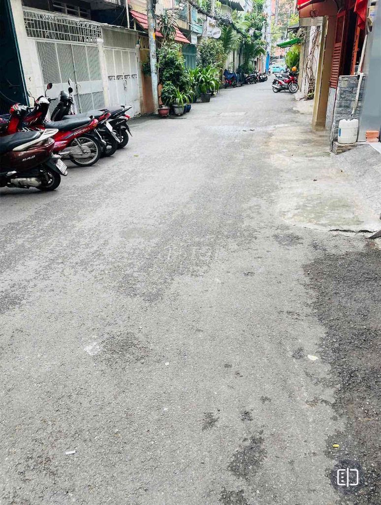 Nhà phố kinh doanh 3 Tháng 2 Quận 10 43m² giá 9.8 tỷ - Ô tô vào tận nơi!