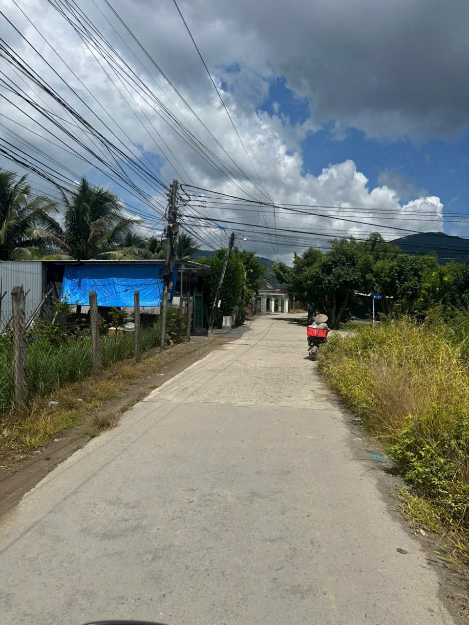 Nhà hẻm ô tô 707 đường 23/10 Vĩnh Hiệp, Nha Trang 61m² giá 1.86 tỷ - Cơ hội đầu tư tuyệt vời!