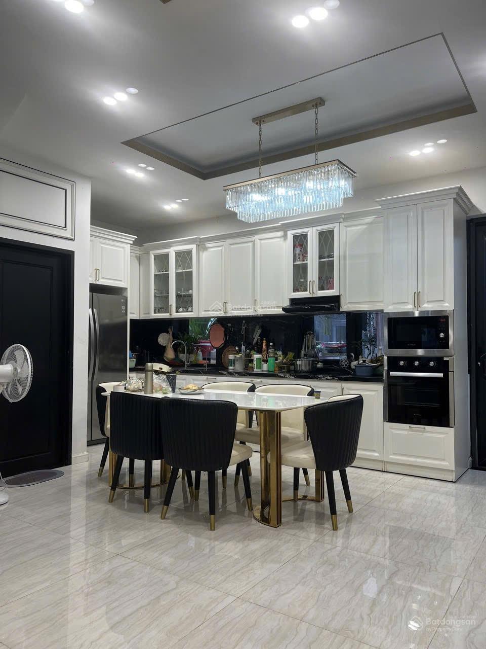 Cho Thuê Shophouse 85m² Đường 4, Lò Lu, Quận 9 - Sẵn Sàng Vào Ở!