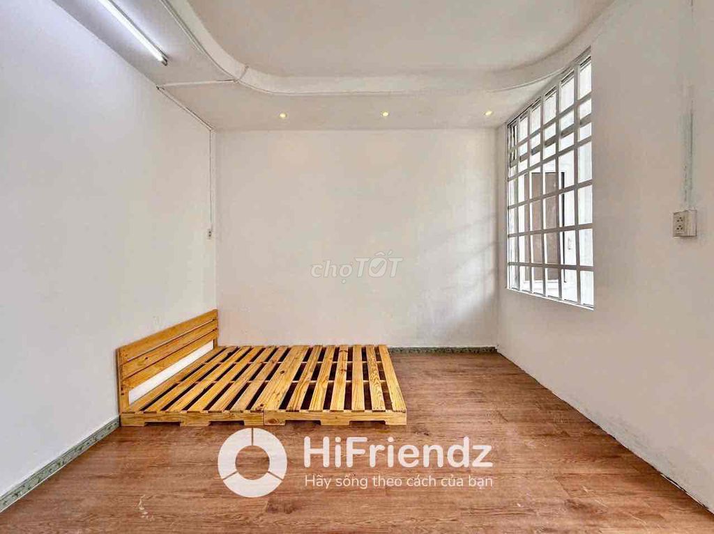 Căn hộ 1 phòng ngủ tách bếp 30m² tại Công Viên Phú Lâm - Chỉ 3.2 triệu!