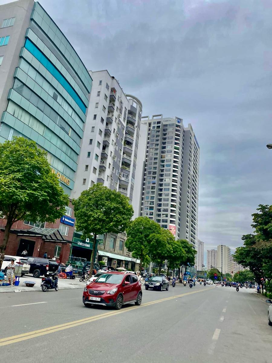 Bán tòa office hạng A 2000m² mặt phố Duy Tân - Cầu Giấy giá 1300 tỷ