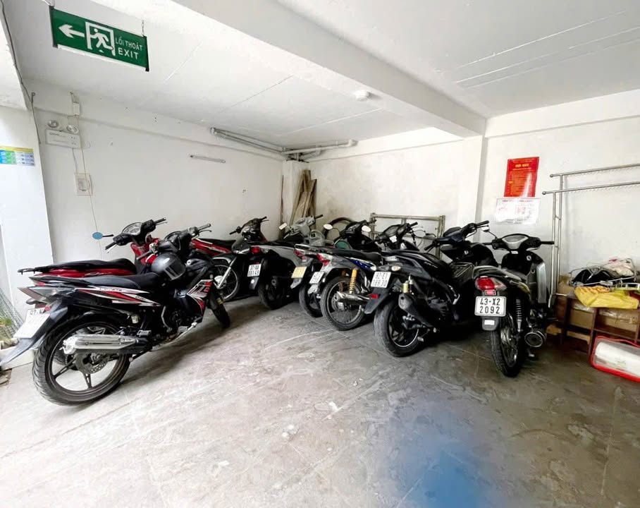 Bán toà nhà FrontHouse 3 tầng tại đường Huỳnh Ngọc Huệ, Đà Nẵng - Giá 3.7 tỷ, thương lượng ngay!