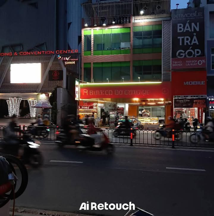 Nhà mặt tiền đường Hoàng Văn Thụ, quận Tân Bình, 64m² giá 18 triệu - Kinh doanh thuận lợi!