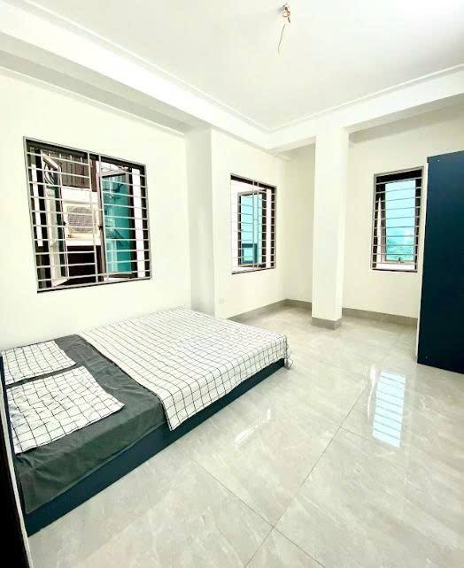Phòng trọ Ngõ 214 Phú Diễn 25m² giá 5.3 triệu - Ban công thoáng mát, ô tô đỗ cửa!