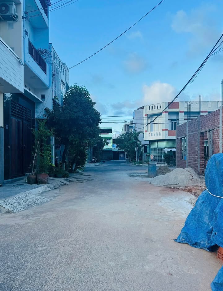 Đất Lý Tế Xuyên Quy Nhơn 64m² chỉ 2 tỷ - Cơ hội đầu tư tuyệt vời!