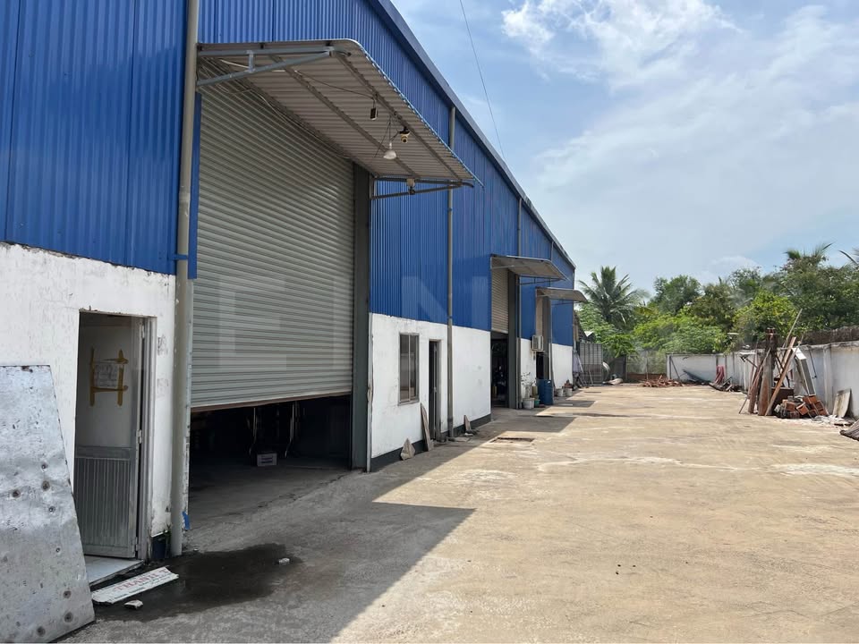 Bán kho xưởng 3.700m² mặt tiền 46m Quốc Lộ 1A - Cơ hội đầu tư tuyệt vời!