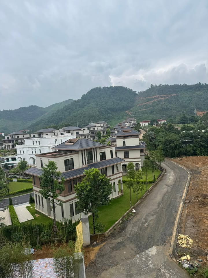 Đất nền Xanh Villa Tiến Xuân 250m² - Vị trí đẹp, giá thỏa thuận!