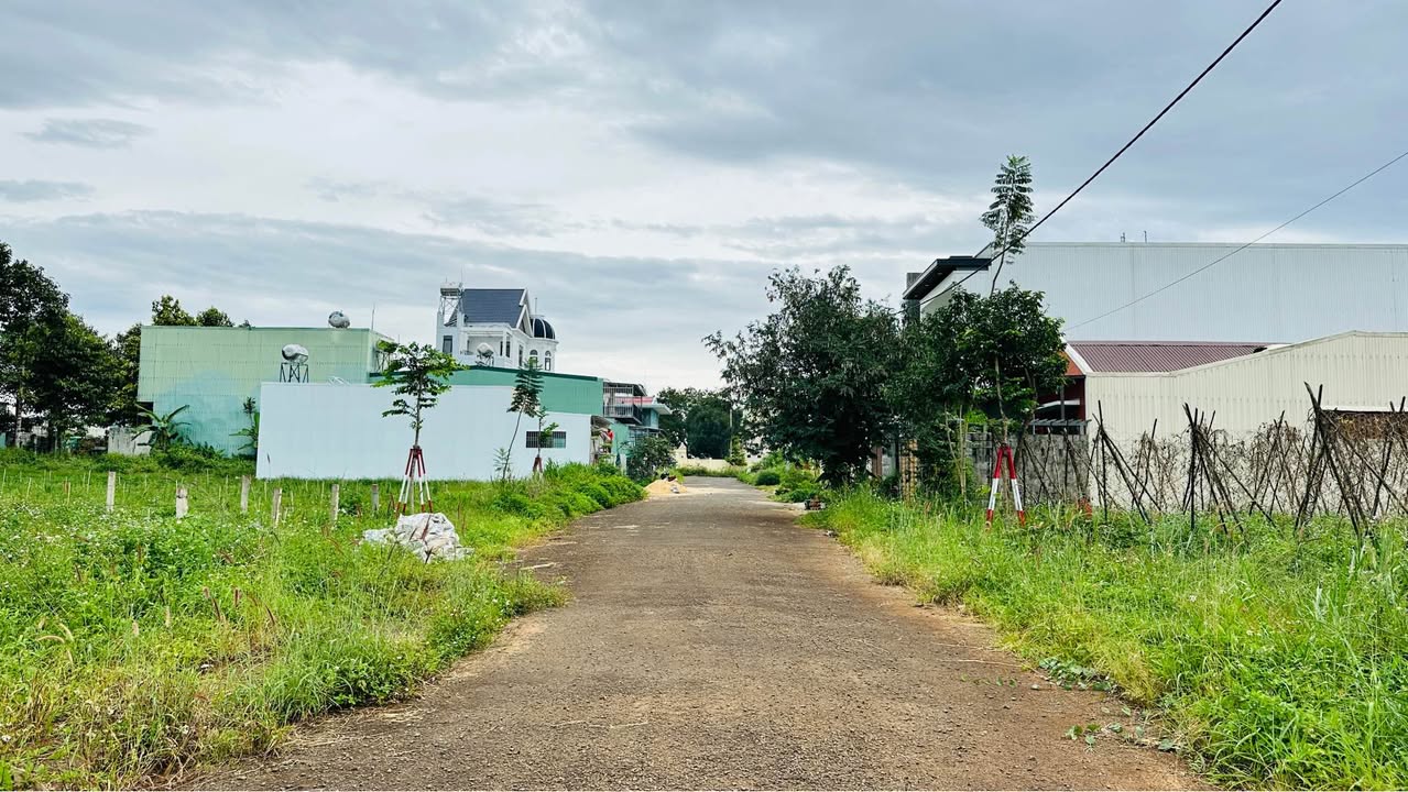 Đất hẻm Đặng Văn Ngữ, Pleiku 146.25m² giá 1.2 tỷ - Cơ hội đầu tư tuyệt vời!