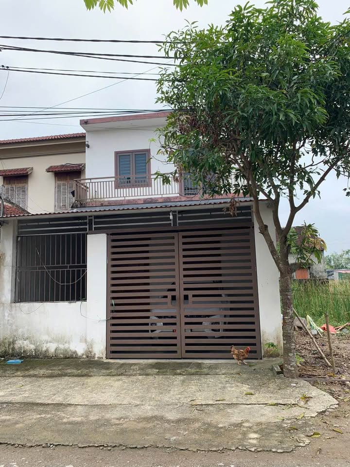 Nhà 2 tầng Trần Hữu Thung, Hưng Đông 128m² giá 4.8 tỷ - Gần trung tâm thành phố!